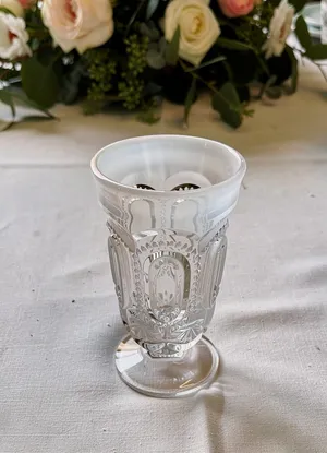 White And Clear Vintage Wine Glass (5.5 in tall, 3.5 in wide)