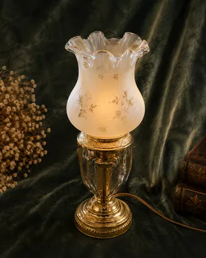 Vintage Lamp (12 in tall, 4.5 in wide)
