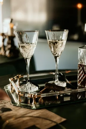 Curated timeless Ribbed Crystal Champagne Flute (7 in Tall)