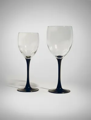 Black Stemmed Red Wine/Water Glasses