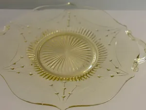 Lancaster Dart Yellow Platter 13