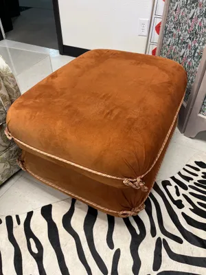 AMANDA Princess and the Pea Ottoman