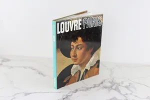 LB - Louvre Paris 