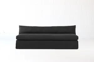AMANDA Nightcrawler Sofa