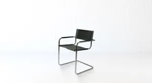 AMANDA Airport Accent Chair