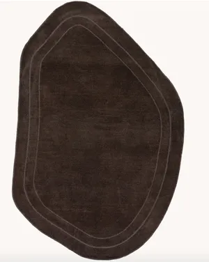 AMANDA Rug No. 121 (6x9) Brown Blob
