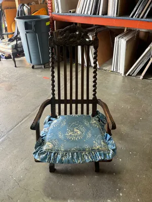 AMANDA Vintage Folding Accent Chair