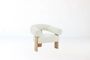 AMANDA Pumped Up Accent Chair