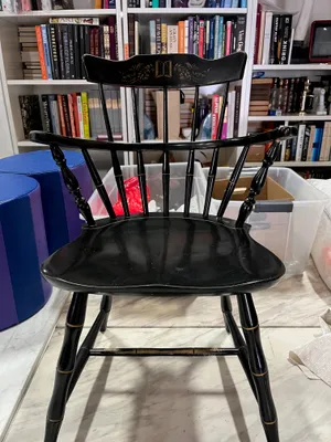 AMANDA Eddy Antique Accent Chair