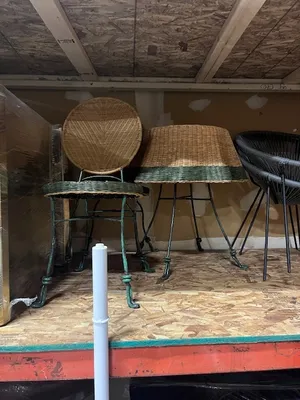 AMANDA Vintage Wicker Bistro Table & 2 Chairs