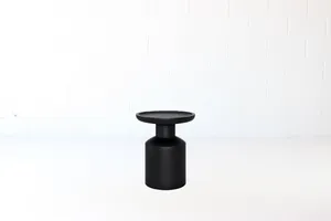 AMANDA Trophy Accent Table