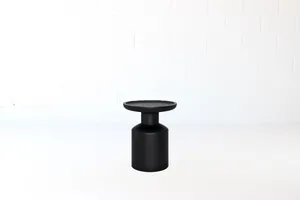 AMANDA Trophy Accent Table