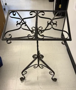 AMANDA Antique Book Stand
