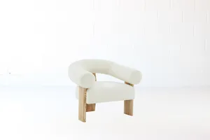 AMANDA Pumped Up Accent Chair