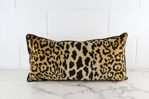 No. 88 Throw Pillow