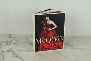MB - Alexander McQueen