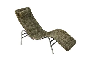 AMANDA Pamela Chaise