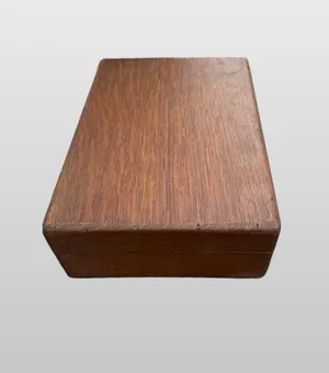 Vintage Wooden box/sewing box 