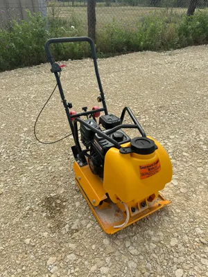 Vibratory plate compactor 19 in