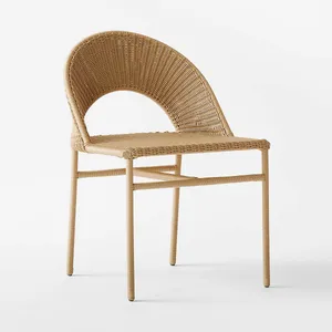 Arly Chair