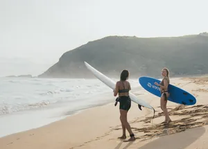 Beginner Surfboard + Wetsuit