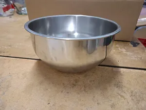 Stainless Bowl (must be returned rinsed)