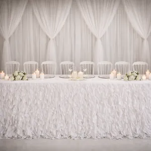 Head Table Dressing For 8 People 