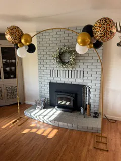  Gold Arch Backdrop (Balloons not included)