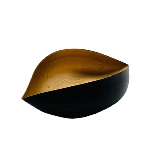 Black & Gold Lip Shaped Vase