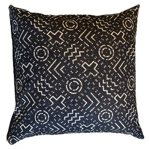 Black & Ivory 0's & X's Cushion Cover
