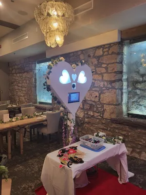 Heart shape photobooth
