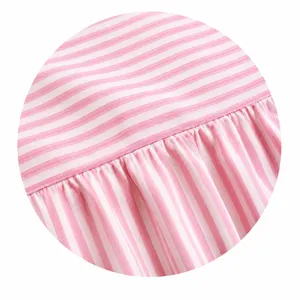 Mantel Rectangular a Rayas Rosado y Blanco  – 52 × 70″ (132 × 178 cm)