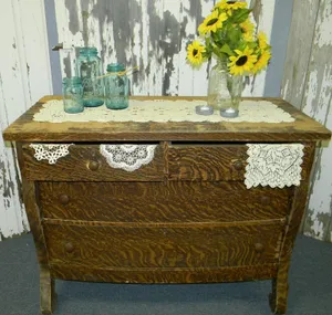 FURNITURE: Wood dresser display table