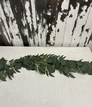 FLORAL: Eucalyptus garland 6' (willow & silver dollar-sage green)
