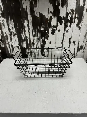 CARDHOLDER: Wire basket w/handles-Small