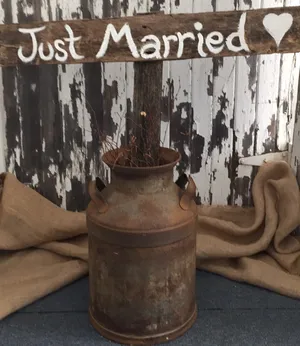 SIGN (Wood-Rustic): Just Married 