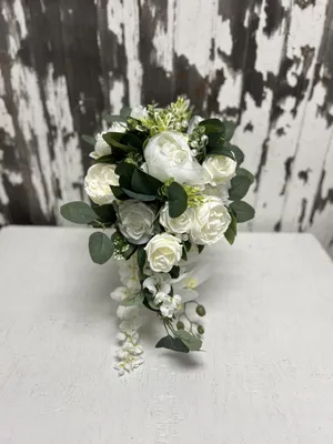 BOUQUET: White floral & greenery (bridal)