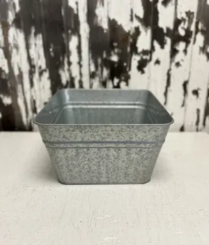 GALVANIZED: Square tub