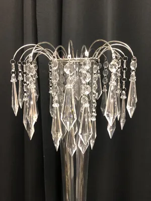 CENTERPIECE: Chandelier vase topper