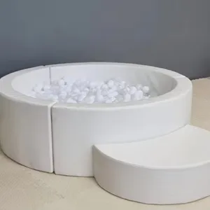 Circle ball pit