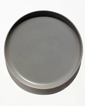 Round Stoneware Plate Set in Solid Truffle Grey Chop Plate