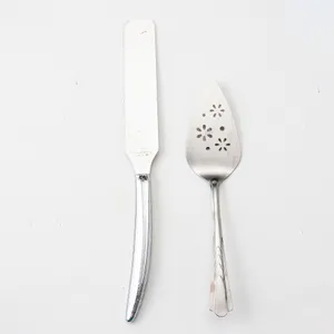 Silver serving utensils - Pie 9.75