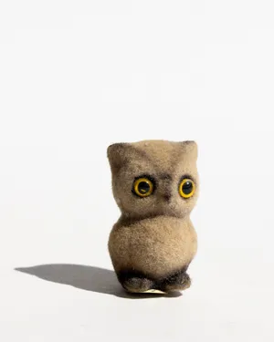 Vintage Miniature Flocked Fuzzy Brown Owl. Shadowbox miniature