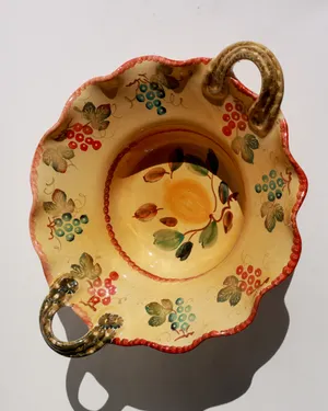 Vintage Italica ARS hand Painted Heavy Italian Ceramic Serving Bowl, with a Scalloped Rim, Two Handles, Colorful Grapevine Design in Red and Green