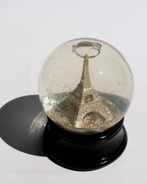 Paris Eiffel Tower Snow Globe