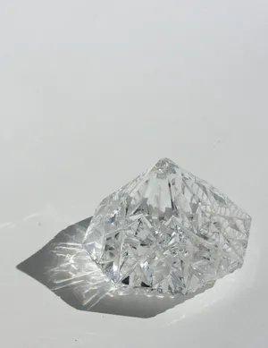 Diamond Shaped Crystal Paper Weight