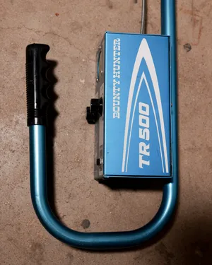 Vintage Bounty Hunter TR500 Blue Metal Detector Movie Prop