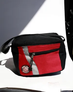 Used, Red, Insulated Soft Sided School Lunch Cooler Bag