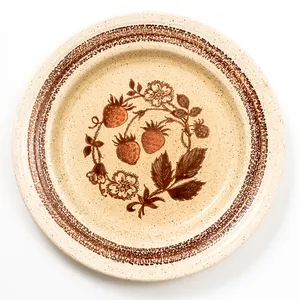 Mid Century Modern Wild Strawberry dinner plate Cottagecore - 10.75