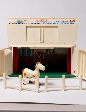 Vintage Fisher Price Barn with a Cow and 2 Fence Pieces